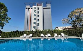 Premier Luxe Hotel โรงแรมพรีเมียร์ลักซ์